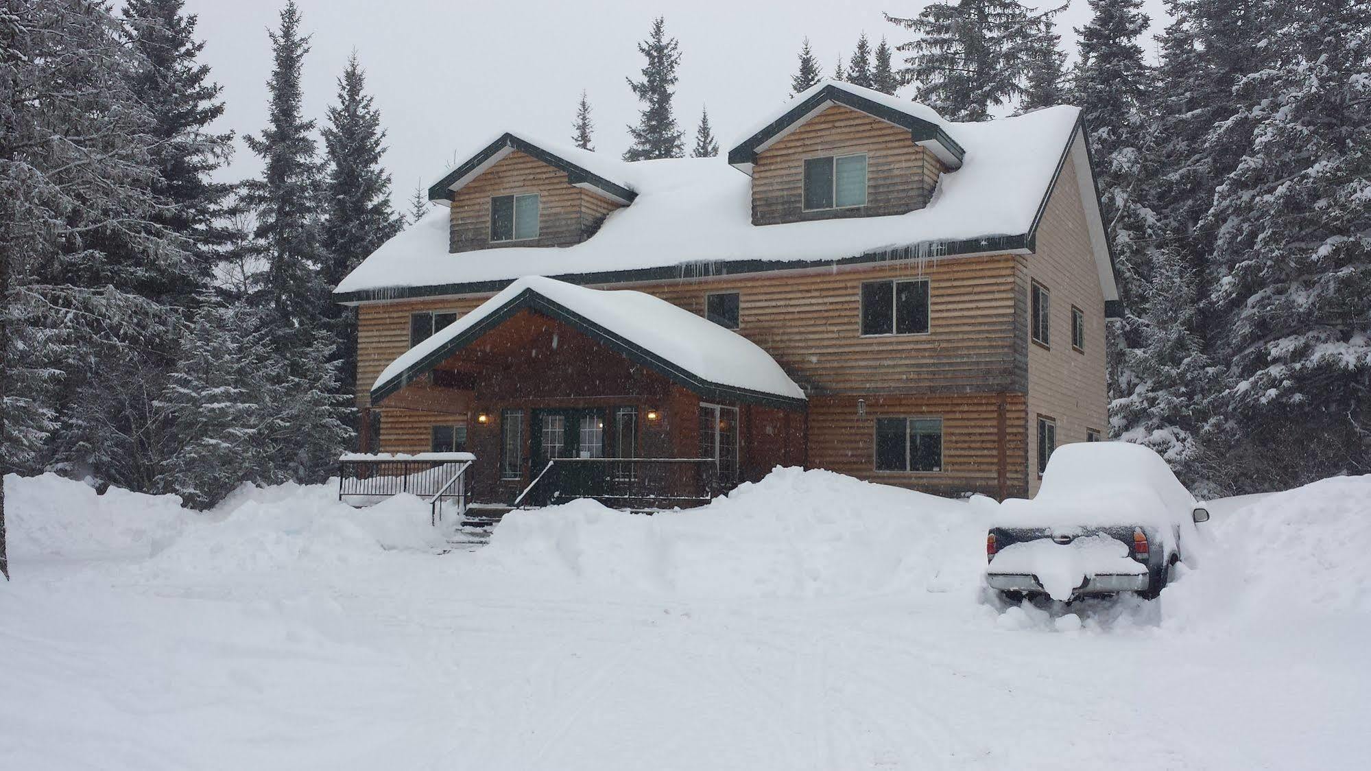 Twin Peaks Lodge And Rv Park Сьюард Экстерьер фото